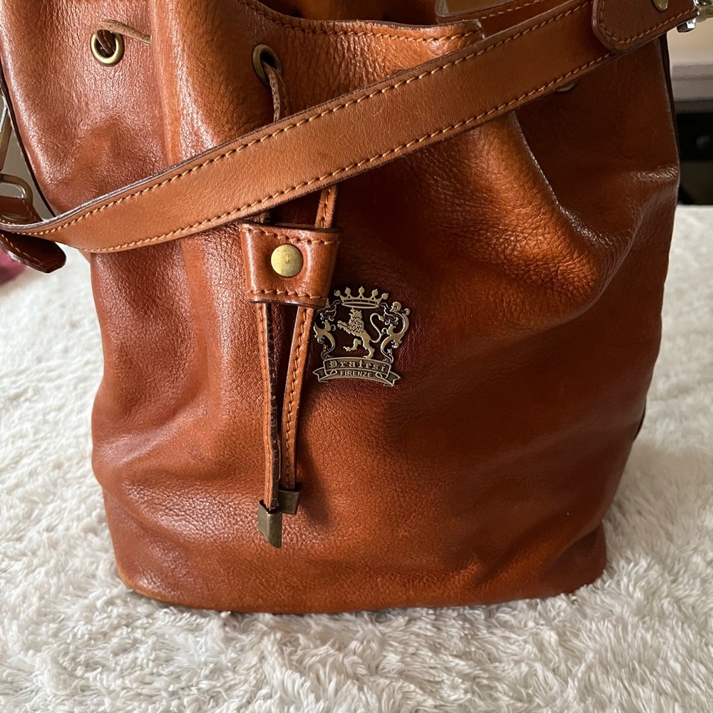 Pratesi Firenze Sorano Italian Leather BucketBag Cognac Shoulder Purse